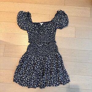 Floral skirt set/ dress separates — we’re all pretty girls size medium